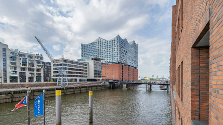 Elbphilharmonie Plaza