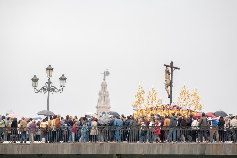 Shutterstock 2495884043