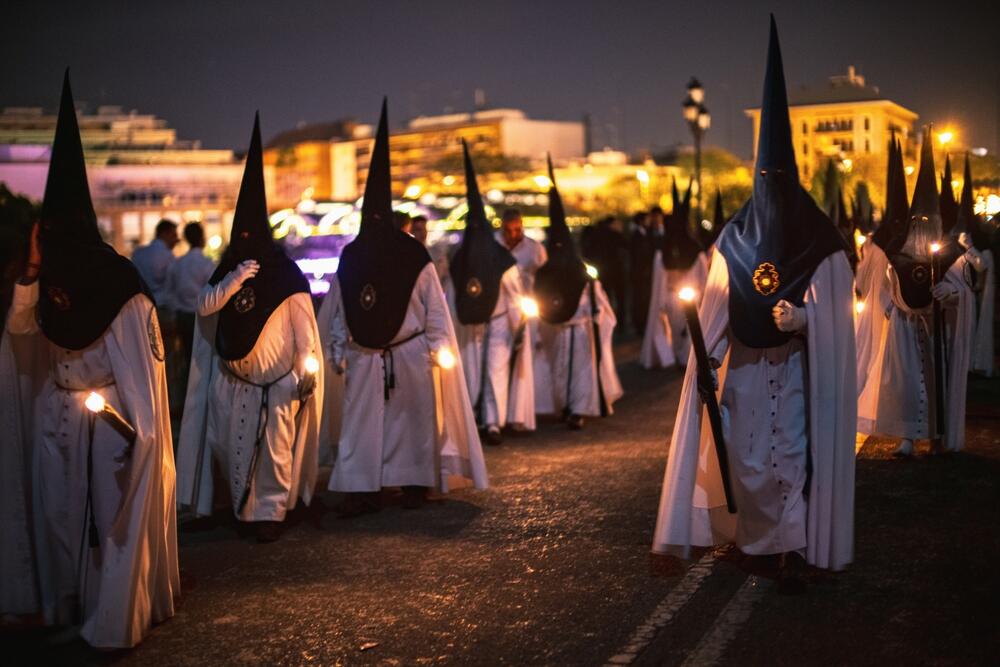 Shutterstock 2581148513