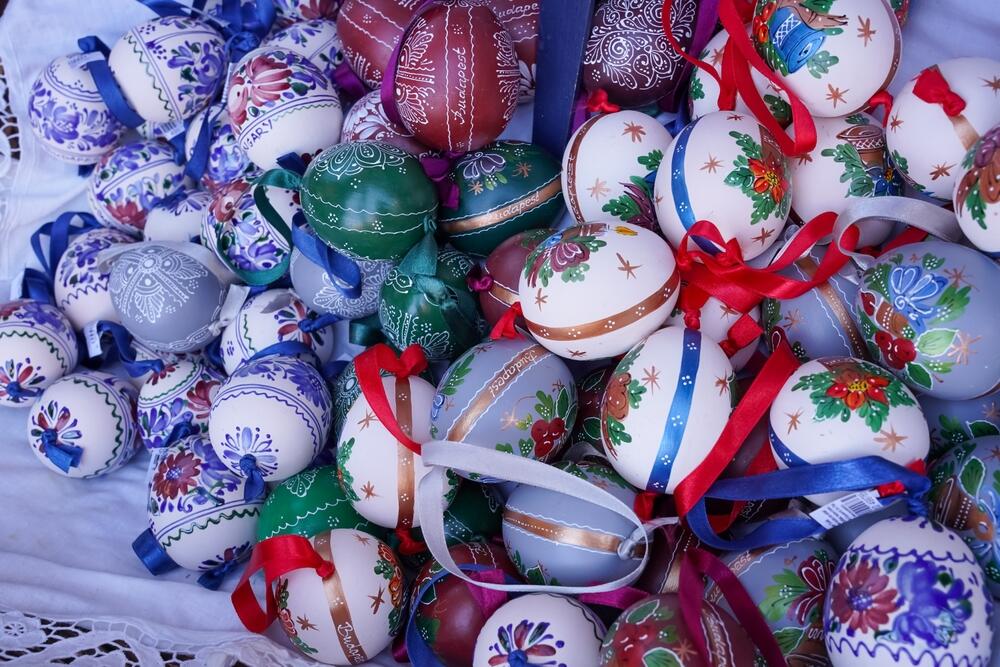 Shutterstock 2413326585 1