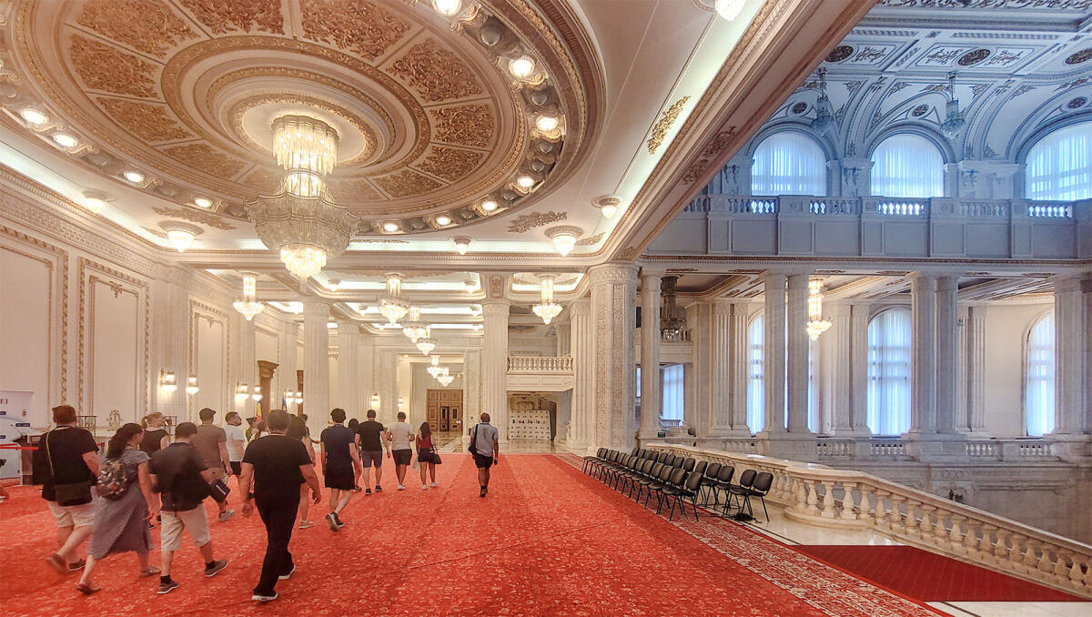 Palace of Parliament Guided Tour & Audio Guide