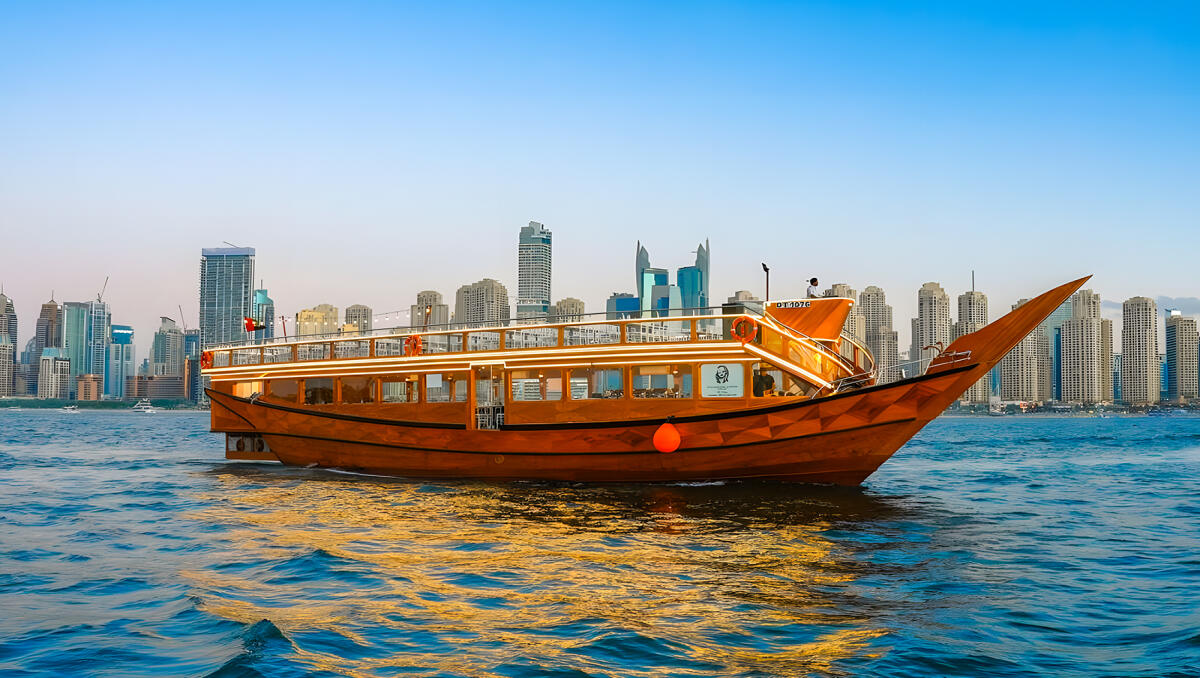 From Dubai Marina: Dhow Cruise with Dinner & Live Entertainment