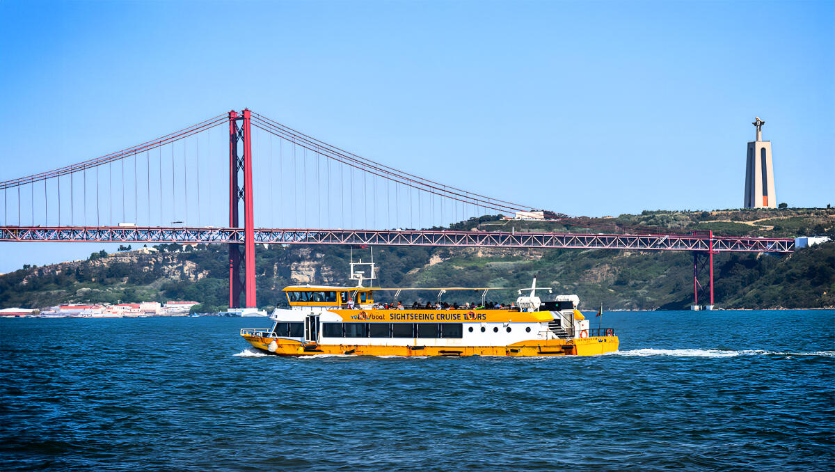 Hop-On Hop-Off Boat