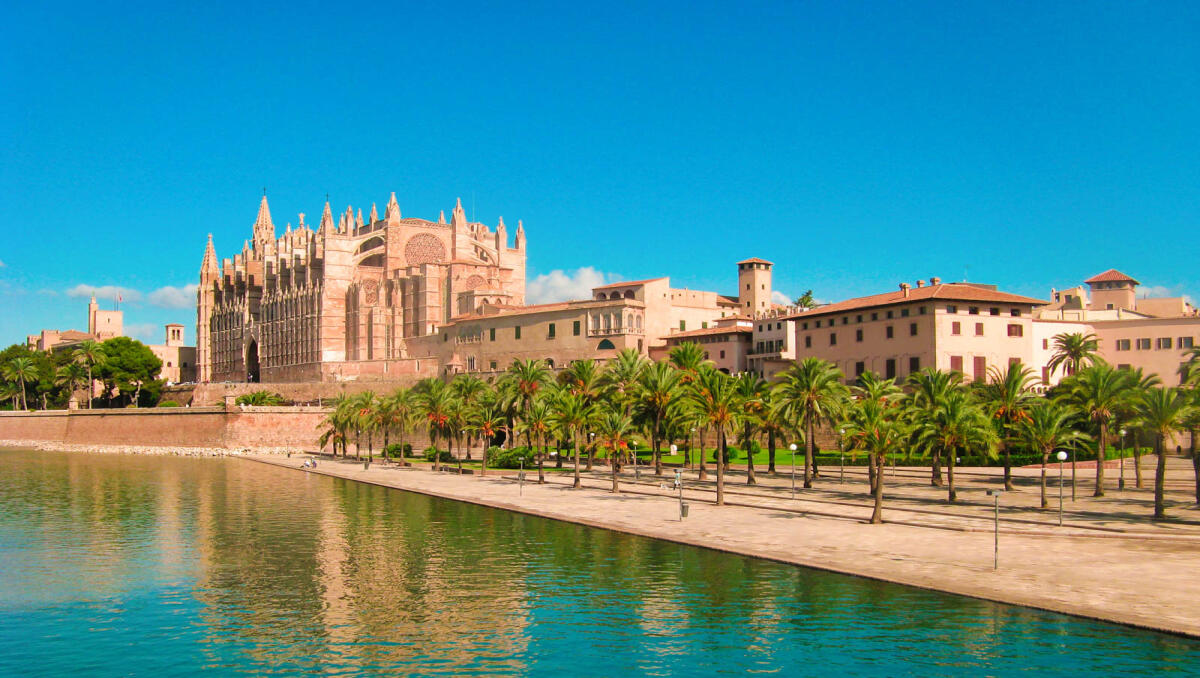 Royal Palace of Al Mudaina Ticket